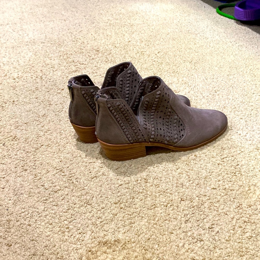 Vince Camuto booties. Size 9M